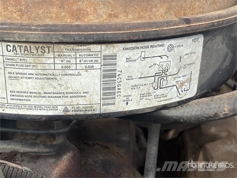 Chevrolet 3500HD Cheyenne 4x2 S/A Dump Truck Caminhões basculantes