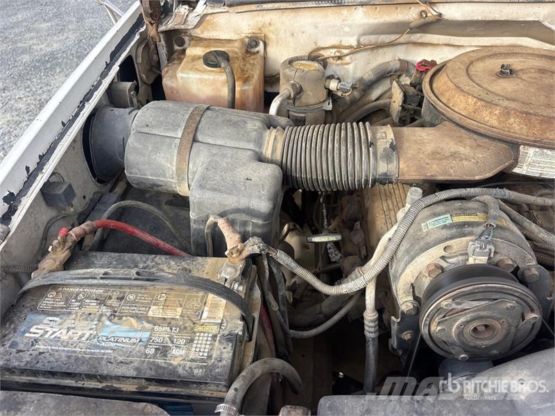Chevrolet 3500HD Cheyenne 4x2 S/A Dump Truck Caminhões basculantes