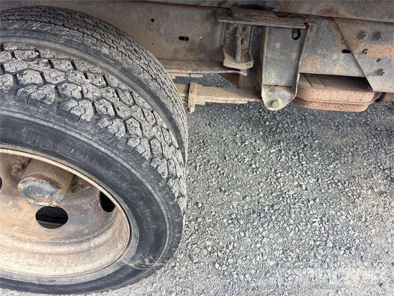 Chevrolet 3500HD Cheyenne 4x2 S/A Dump Truck Caminhões basculantes