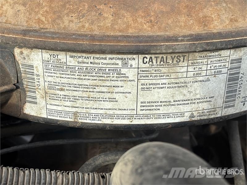 Chevrolet 3500HD Cheyenne 4x2 S/A Dump Truck Caminhões basculantes