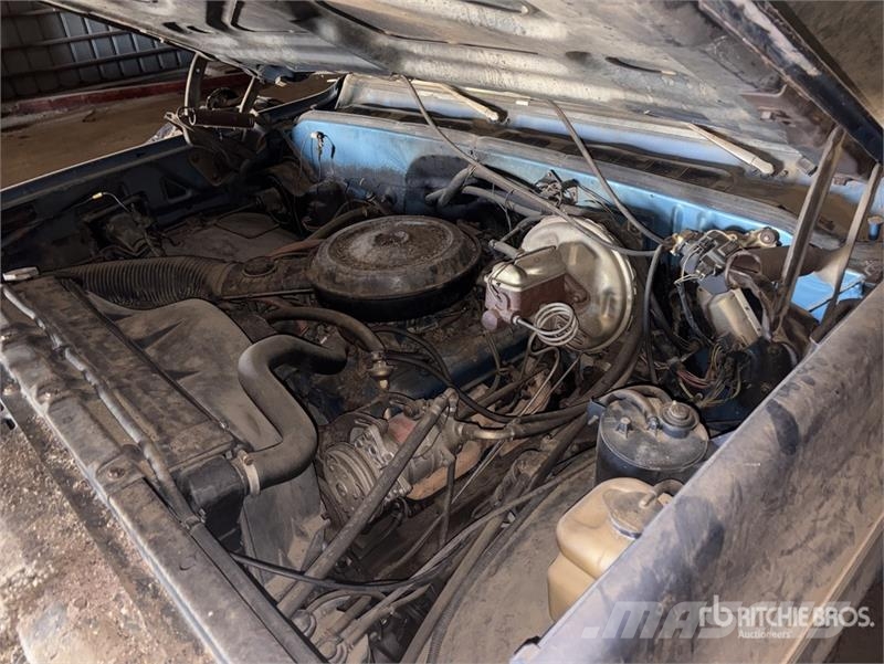 Chevrolet 4x2 Pickup Прочие фургоны