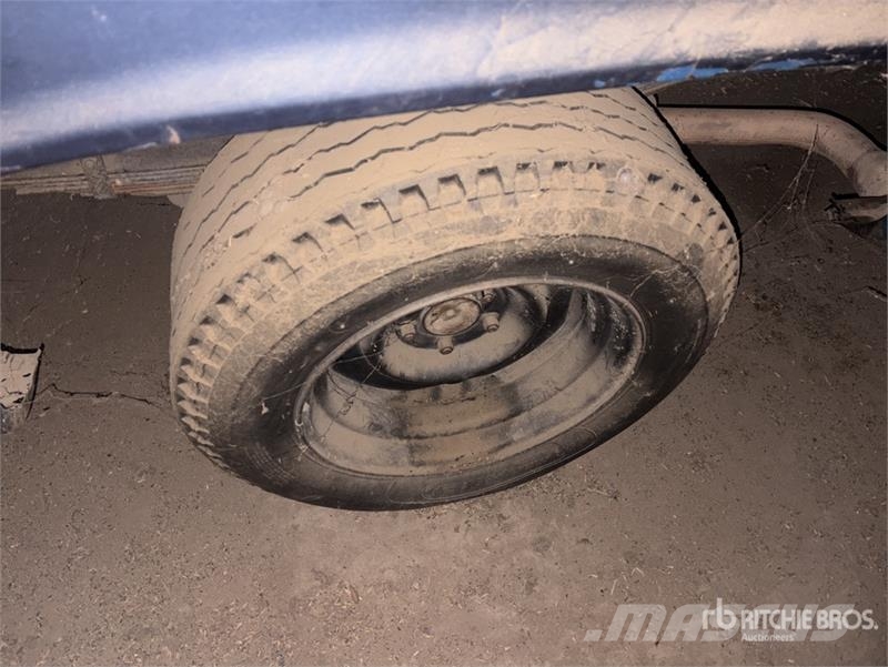 Chevrolet 4x2 Pickup Прочие фургоны