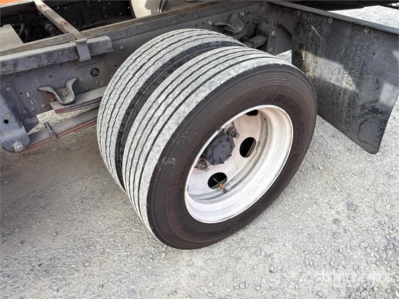Chevrolet 5500XD 4x2 Chipper Truck Koka skaidu vedēji