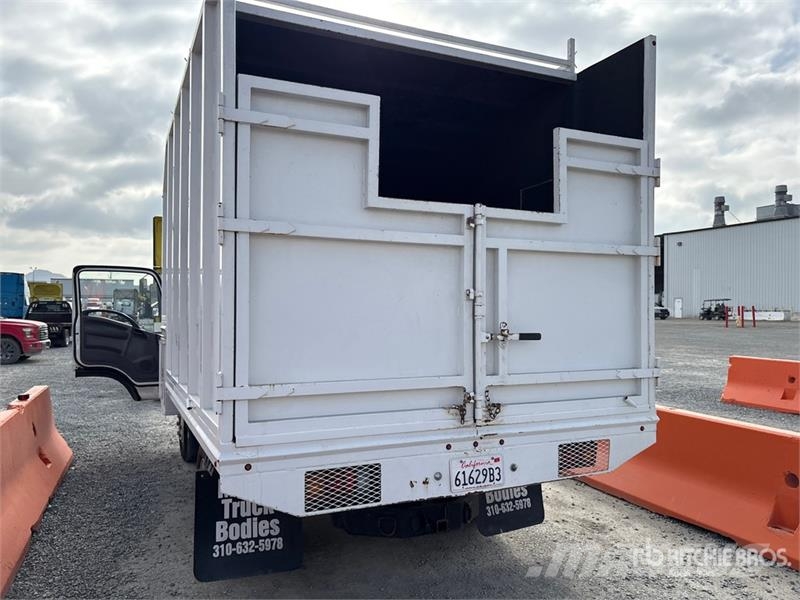 Chevrolet 5500XD 4x2 Chipper Truck Koka skaidu vedēji