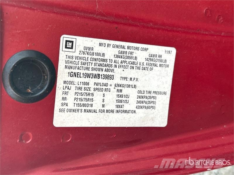Chevrolet Astro AWD Minivan (Inoperable) Carros