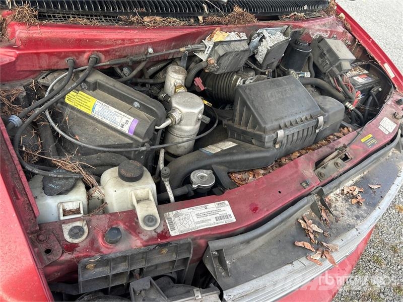 Chevrolet Astro AWD Minivan (Inoperable) Carros