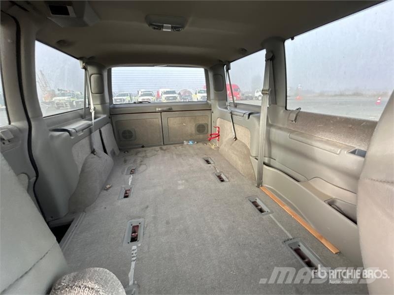 Chevrolet Astro AWD Minivan (Inoperable) Carros