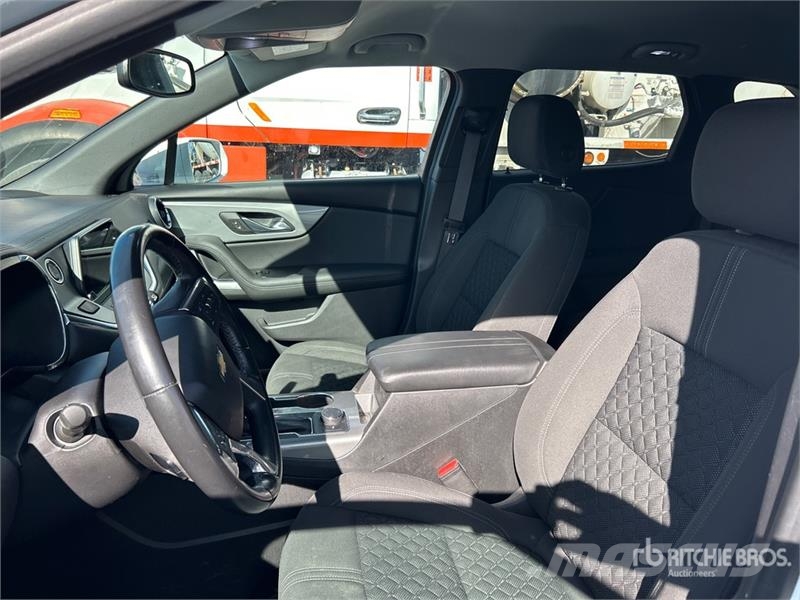Chevrolet Blazer AWD SUV Avtomobili