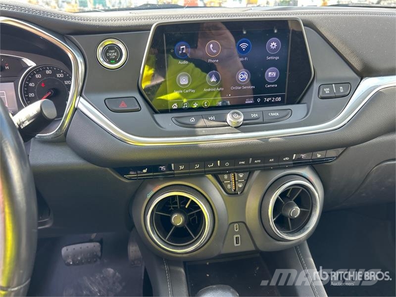 Chevrolet Blazer AWD SUV Avtomobili