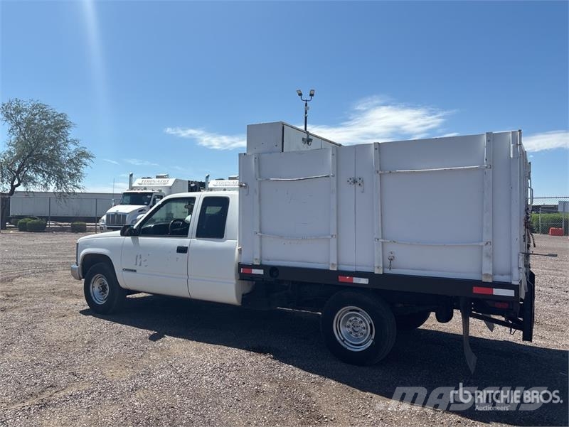 Chevrolet C2500 Tovornjaki s kesonom/platojem