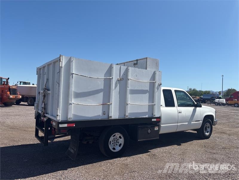 Chevrolet C2500 Tovornjaki s kesonom/platojem