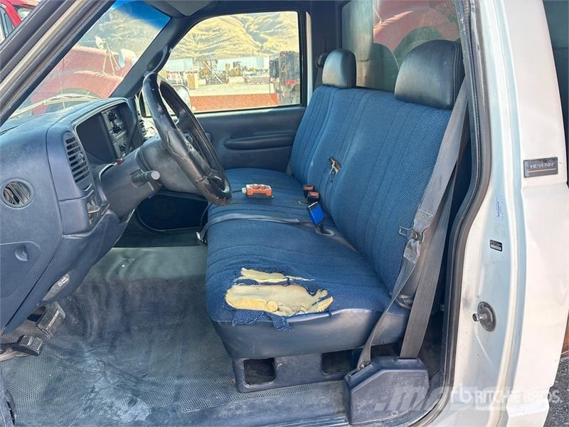 Chevrolet C3500 ダンプ