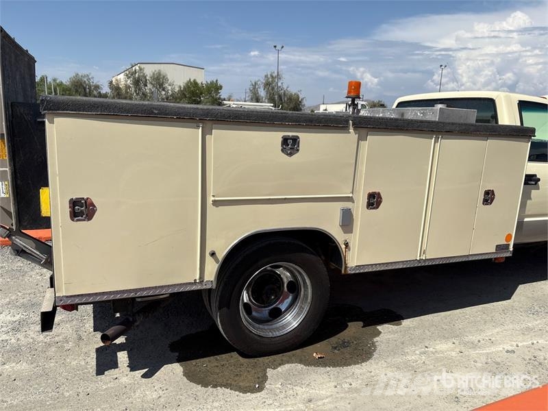 Chevrolet C3500 4x2 Utility Truck Pickup/planbiler