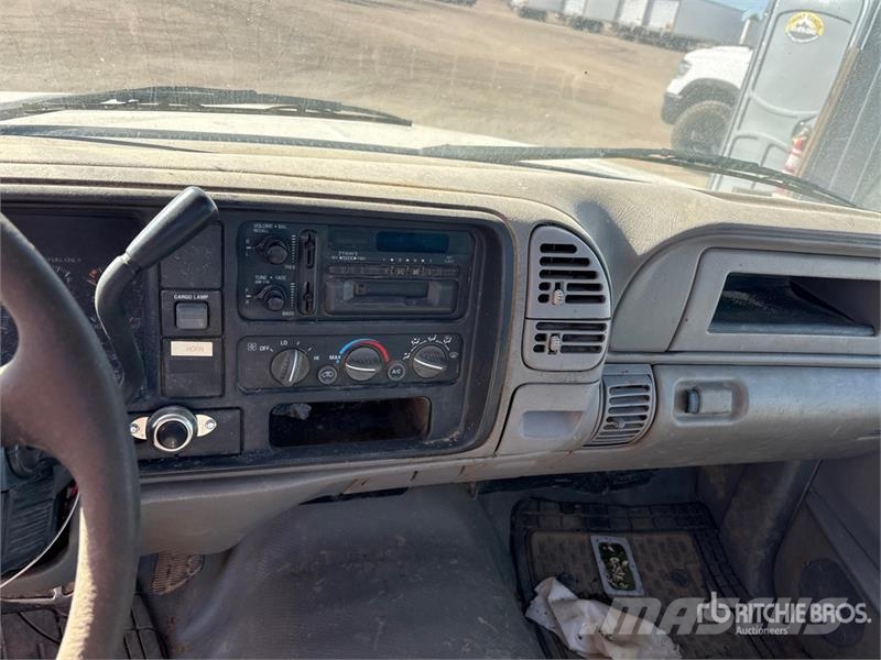Chevrolet C3500 4x2 Utility Truck Пікапи / Бічне розвантаження