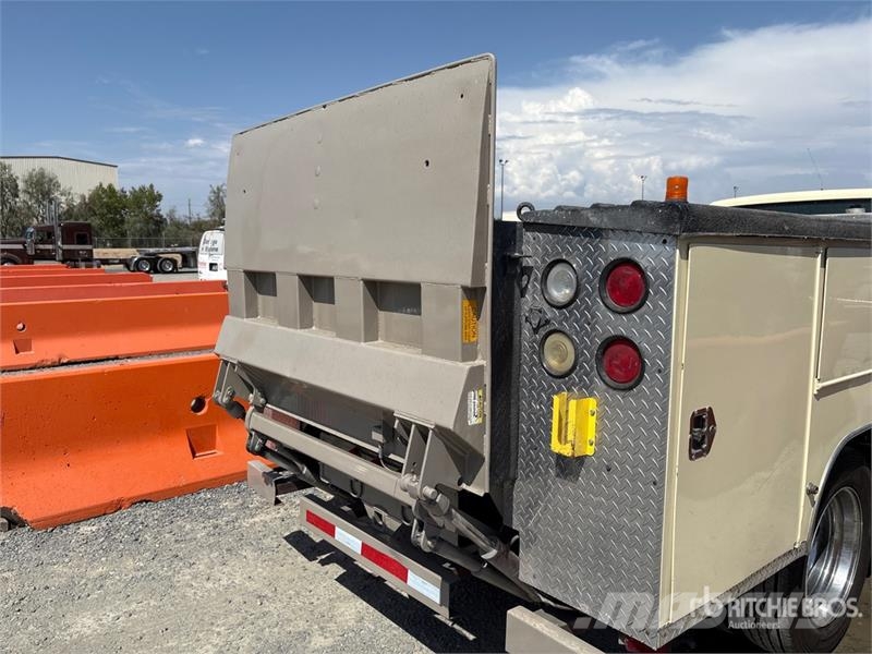 Chevrolet C3500 4x2 Utility Truck Pickup/planbiler