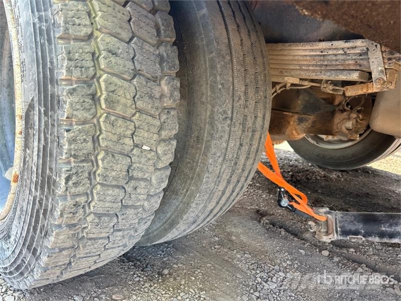 Chevrolet C4500 4x2 Service Truck (Inoperable) 시립/다목적 차량