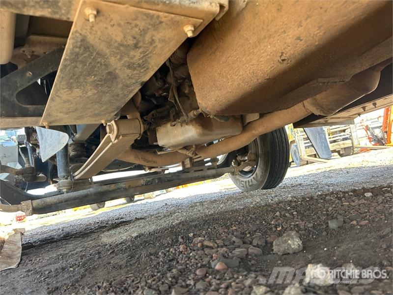Chevrolet C4500 4x2 Service Truck (Inoperable) 시립/다목적 차량