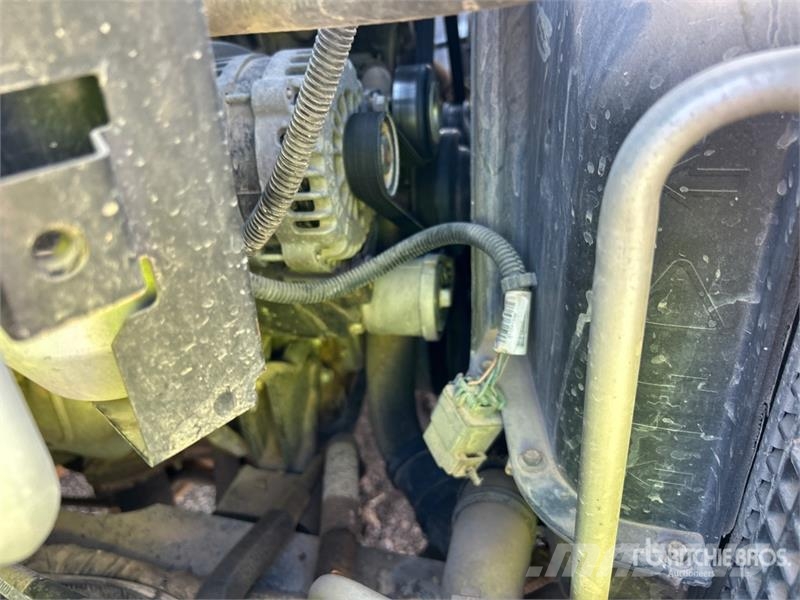 Chevrolet C4500 4x2 Service Truck (Inoperable) 시립/다목적 차량