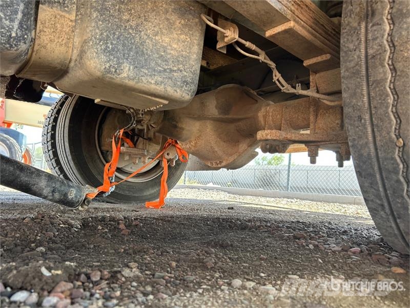 Chevrolet C4500 4x2 Service Truck (Inoperable) 시립/다목적 차량