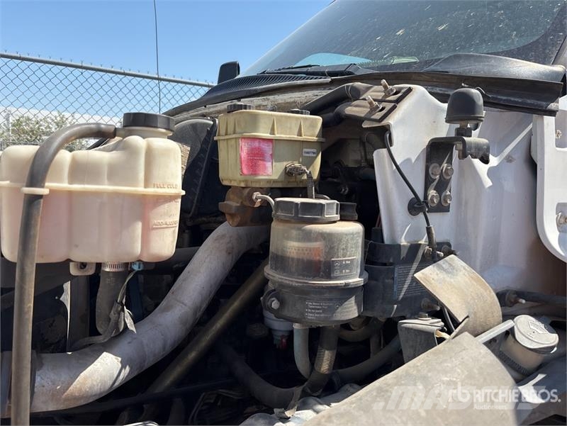 Chevrolet C4500 4x4 Fuel Truck Kamioni cisterne