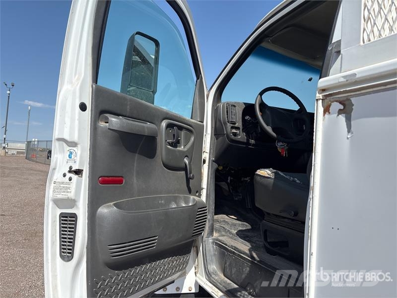 Chevrolet C4500 4x4 Fuel Truck Kamioni cisterne