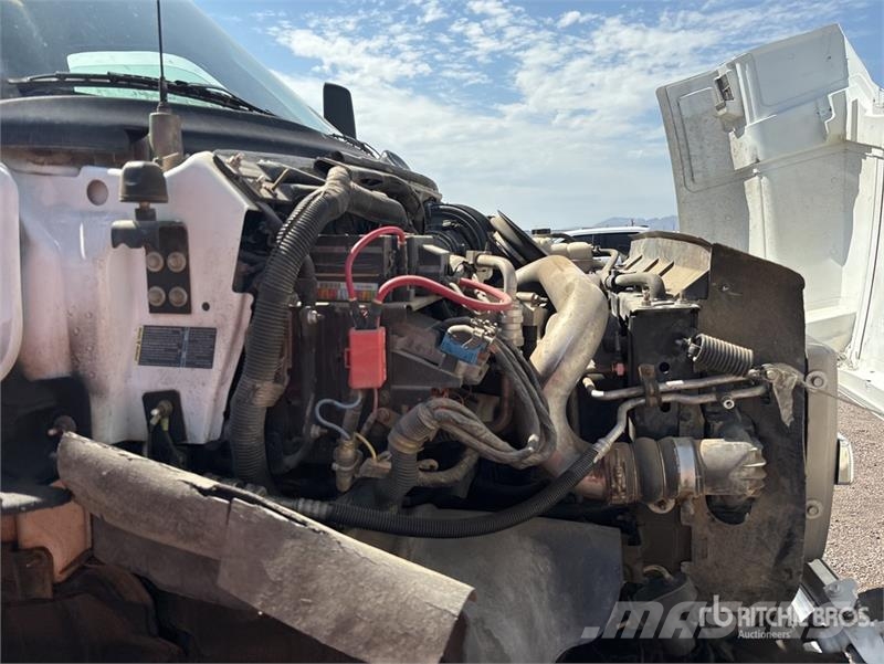 Chevrolet C4500 4x4 Fuel Truck Kamioni cisterne