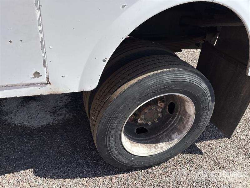 Chevrolet C4500 4x4 Fuel Truck Kamioni cisterne