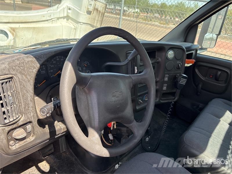 Chevrolet C4500 4x4 Fuel Truck Kamioni cisterne