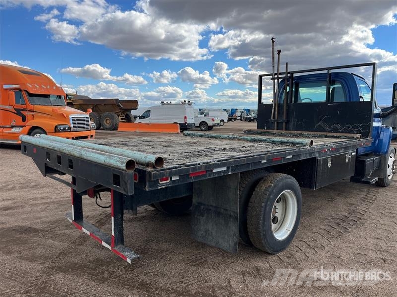 Chevrolet C6000 Pritschenwagen/Pritschenwagen mit Seitenklappe