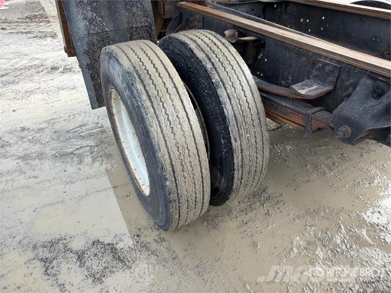 Chevrolet C6500 Kiper tovornjaki