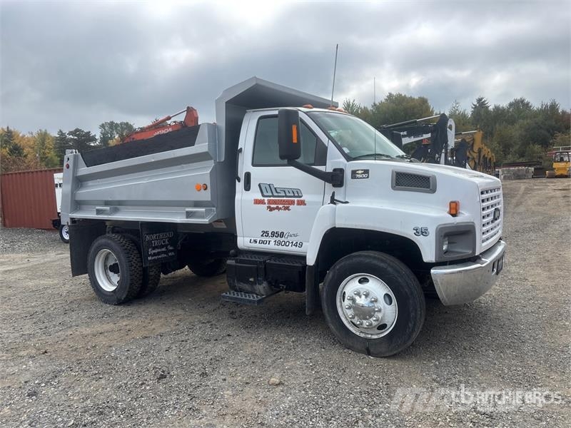 Chevrolet C7500 شاحنات قلابة