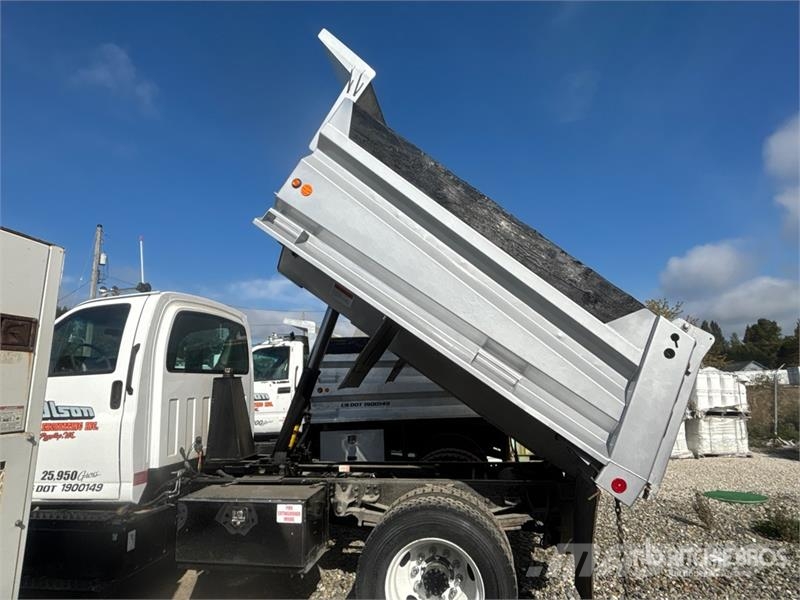 Chevrolet C7500 شاحنات قلابة