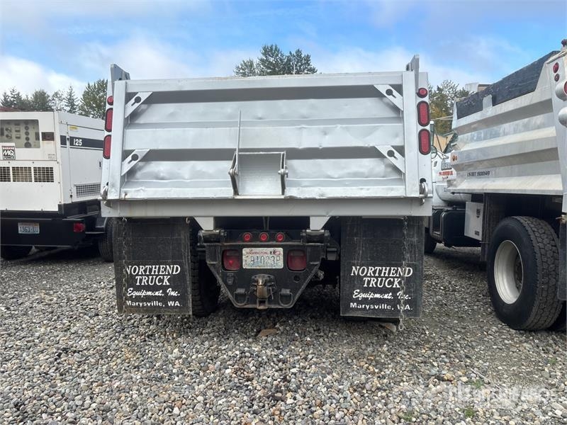 Chevrolet C7500 شاحنات قلابة