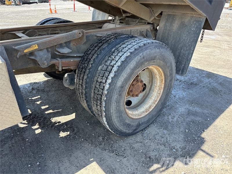 Chevrolet C7500 Tipper trucks