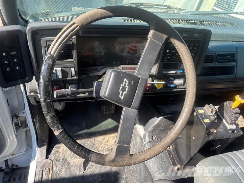 Chevrolet C7500 شاحنات قلابة