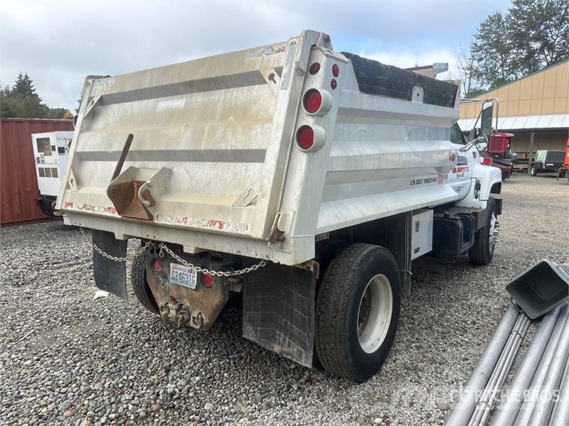 Chevrolet C7500 شاحنات قلابة