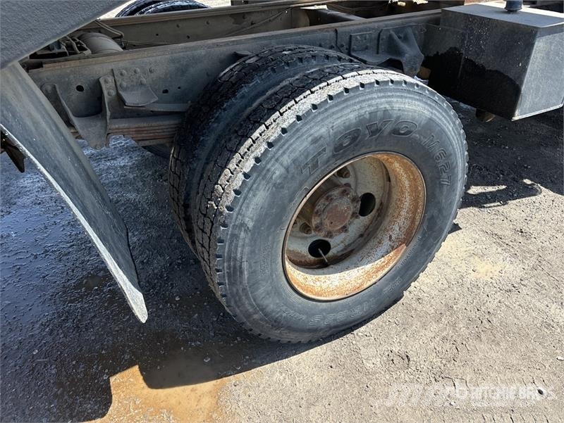 Chevrolet C7500 Tipper trucks