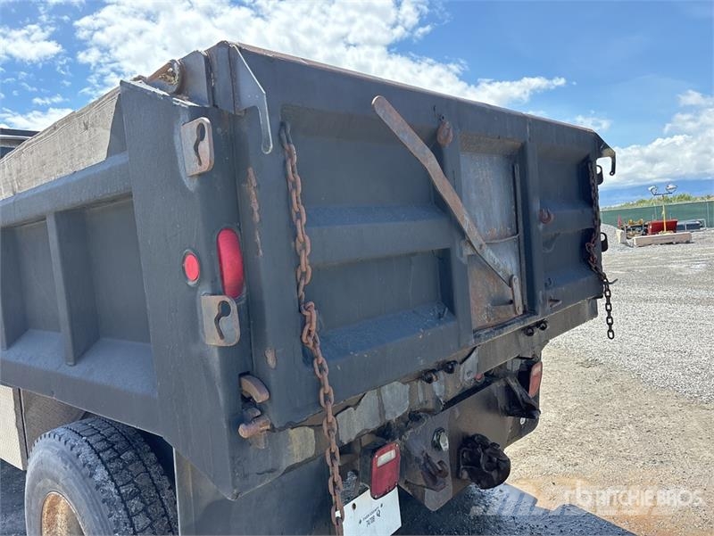 Chevrolet C7500 Tipper trucks