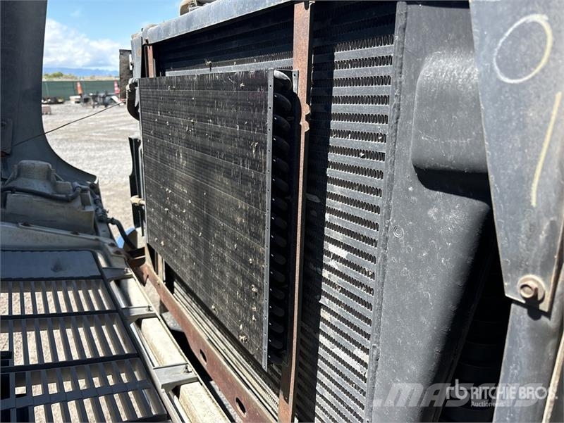 Chevrolet C7500 Tipper trucks