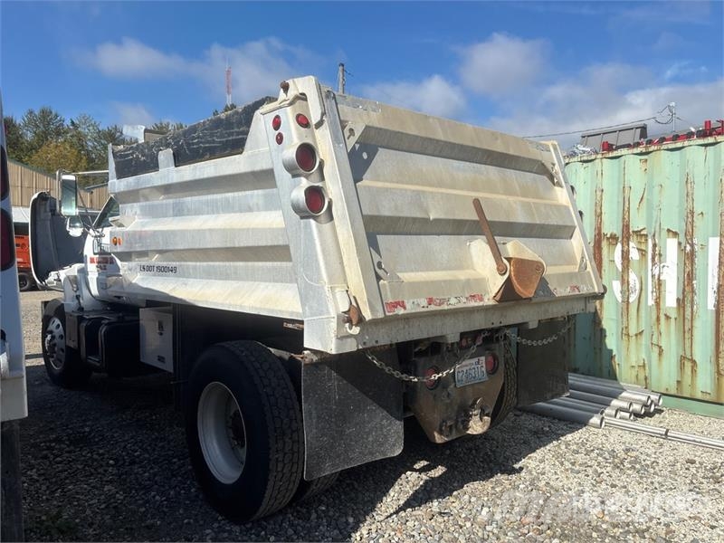 Chevrolet C7500 شاحنات قلابة