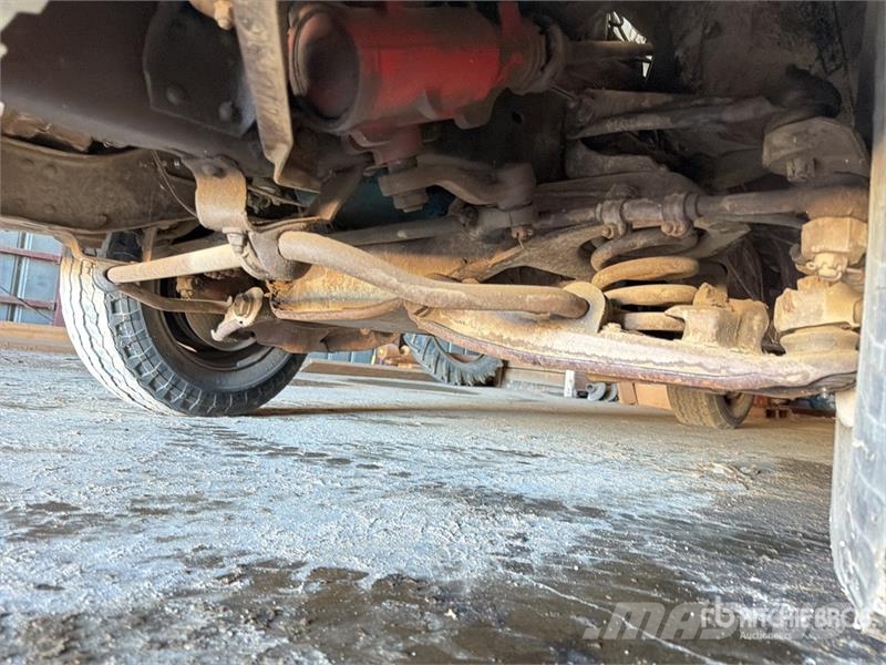 Chevrolet Cheyenne 20 4x2 Utility Truck Pik up kamioni