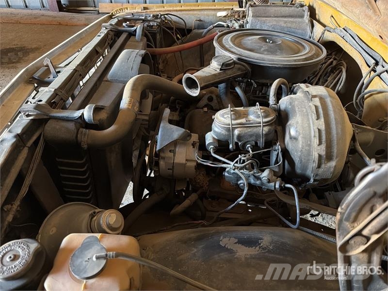 Chevrolet Cheyenne 20 4x2 Utility Truck Pik up kamioni