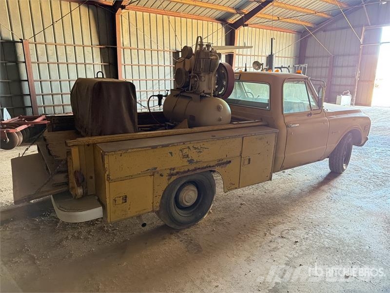 Chevrolet Cheyenne 20 4x2 Utility Truck Pik up kamioni