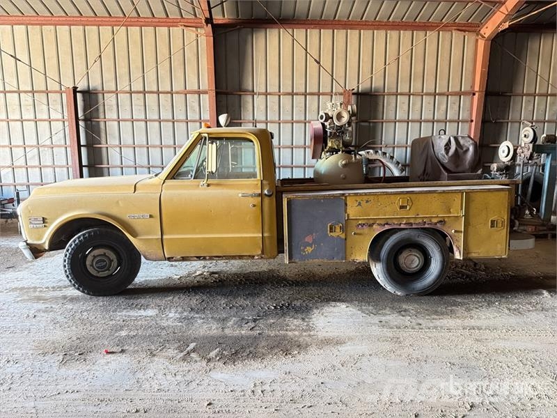 Chevrolet Cheyenne 20 4x2 Utility Truck Pik up kamioni