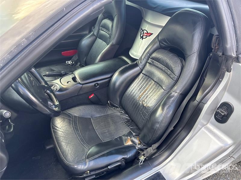 Chevrolet Corvette Automašīnas