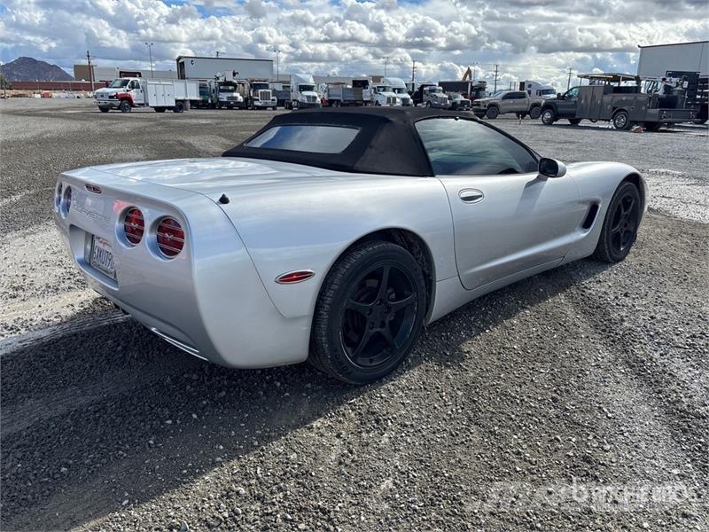 Chevrolet Corvette Automašīnas