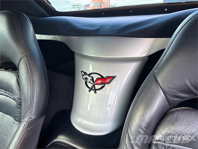 Chevrolet Corvette Automašīnas