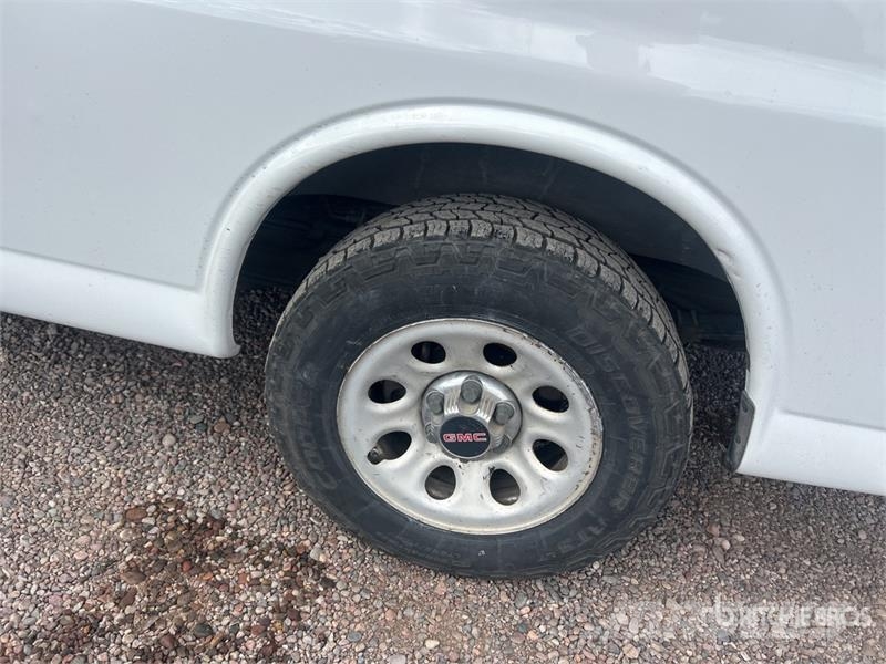 Chevrolet Express Dostavna vozila / kombiji