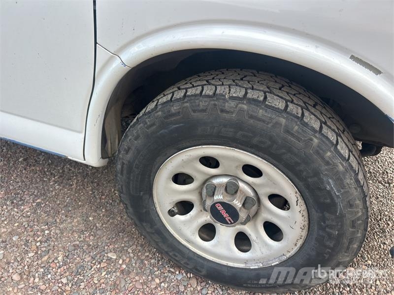 Chevrolet Express Dostavna vozila / kombiji