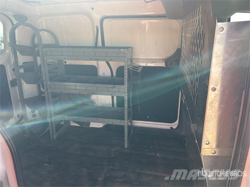 Chevrolet Express Изотермический фургон